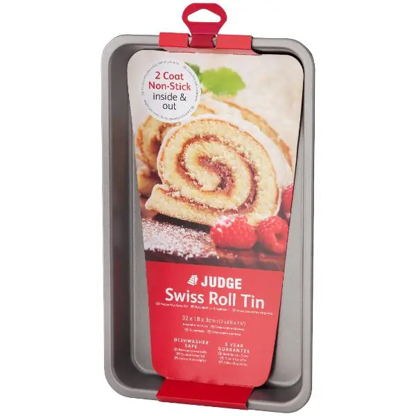 Editor’s Pick Judge Bakeware 32 x 18 x 3cm Swiss Roll Tin Non-Stick